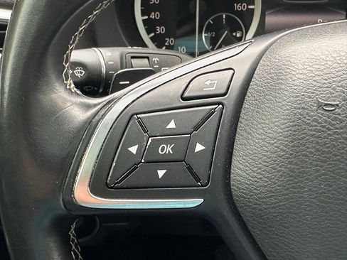 Used 2018 INFINITI QX30 Premium w/ Navigation Package image 28