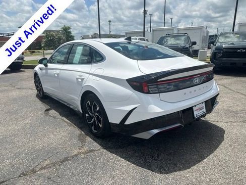 Used 2025 Hyundai Sonata SEL FWD image 5