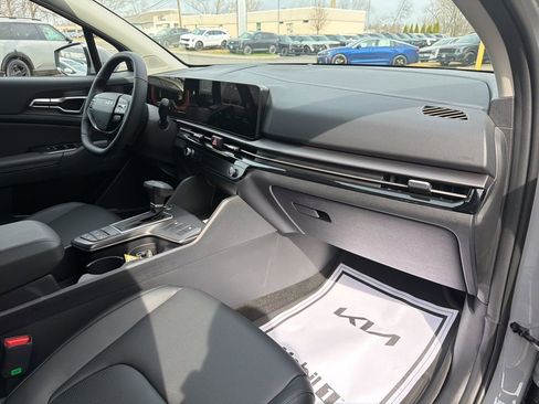New 2026 Kia Sportage EX AWD/4WD image 13