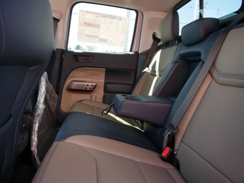 New 2026 Ford Maverick Lariat w/ 4K Tow Package AWD/4WD image 7