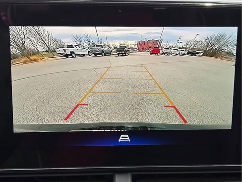 Used 2024 Chevrolet Trax ACTIV w/ Sunroof Package image 16