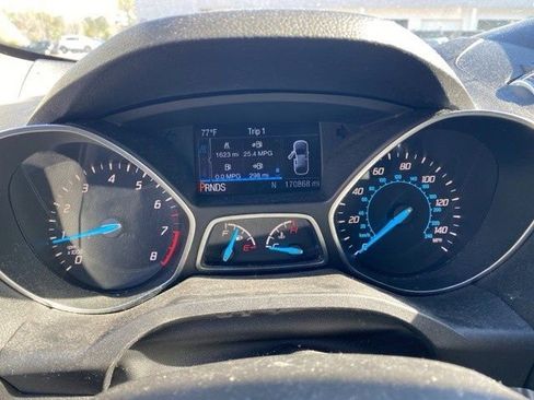 Used 2015 Ford Escape SE w/ Equipment Group 201A image 16