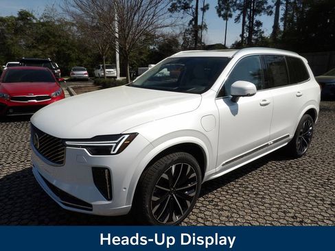 New 2026 Volvo XC90 T8 Ultra w/ Protection Package Premier image 3