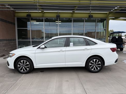 Used 2024 Volkswagen Jetta S FWD image 7