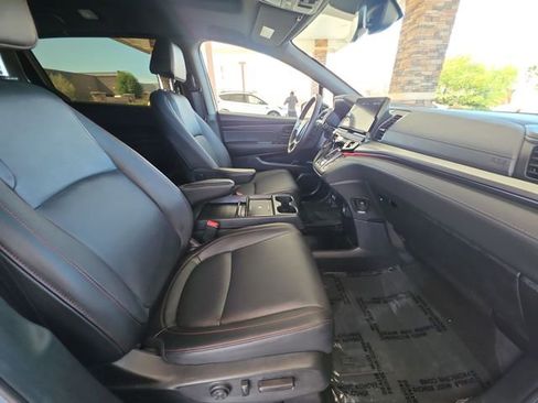 Used 2025 Honda Odyssey Sport-L image 27