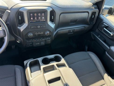 Used 2024 Chevrolet Silverado 2500 Custom w/ Custom Value Package AWD/4WD image 17