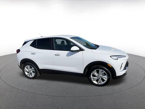 Used 2025 Buick Encore GX Preferred FWD image 2
