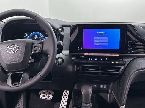 New 2026 Toyota Camry SE image 10