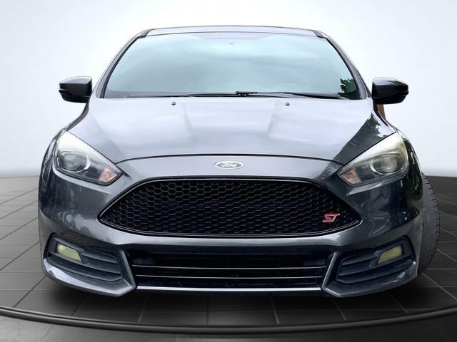 Used 2015 Ford Focus ST w/ Equipment Group 402A FWD image 3