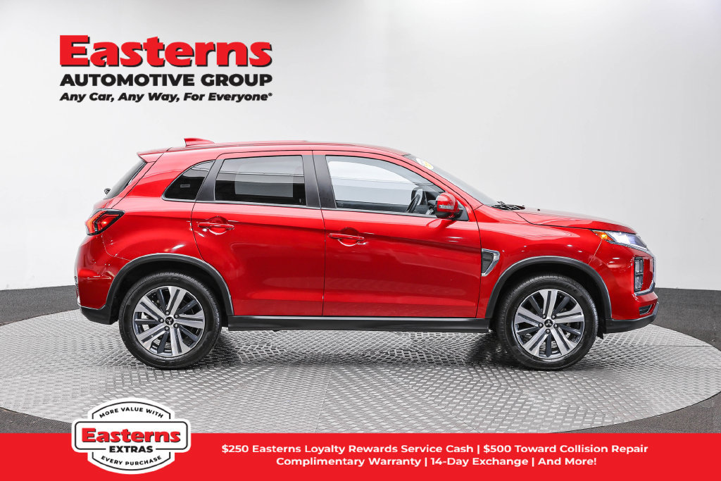 Used 2025 Mitsubishi Outlander Sport SE AWD/4WD image 5