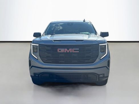 Used 2025 GMC Sierra 1500 Elevation RWD image 9