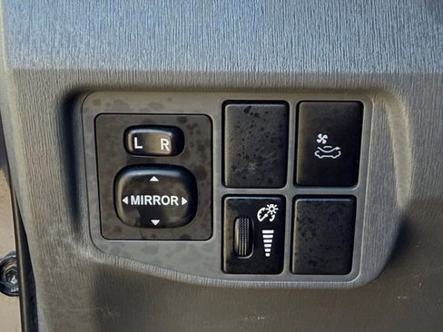 Used 2010 Toyota Prius Five image 17