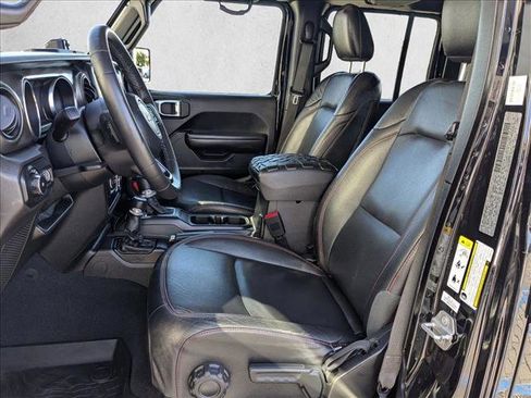 Used 2019 Jeep Wrangler Unlimited Sport S image 16