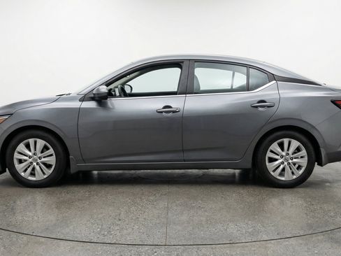 Used 2025 Nissan Sentra S FWD image 5