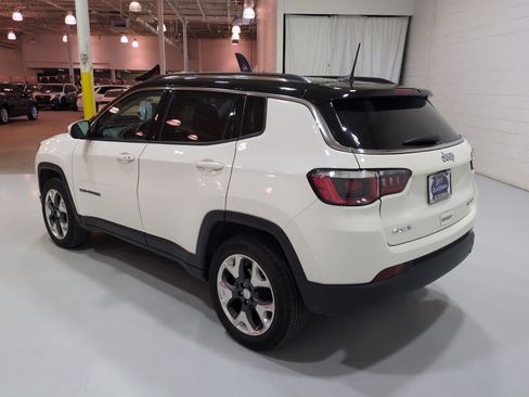 Used 2019 Jeep Compass Limited AWD/4WD image 5