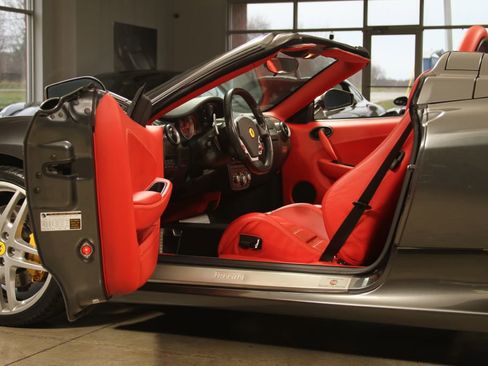 Used 2006 Ferrari F430 Spider image 2