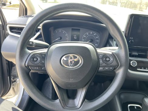 Used 2023 Toyota Corolla LE image 17