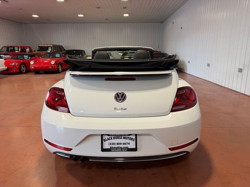 Used 2019 Volkswagen Beetle 2.0T S FWD image 12