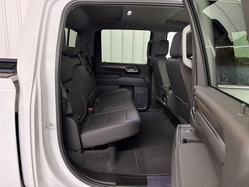 Used 2025 GMC Sierra 2500 SLT w/ SLT Premium Package image 15