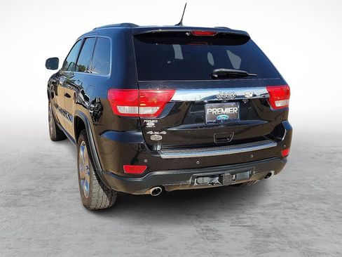 Used 2013 Jeep Grand Cherokee Overland w/ Advance Technology Group AWD/4WD image 8