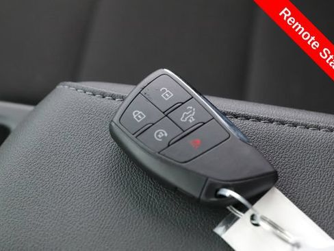 Used 2026 GMC Sierra 2500 SLE AWD/4WD image 3