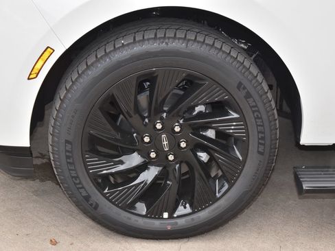 New 2027 Lincoln Navigator Reserve w/ Jet Appearance Package AWD/4WD image 44