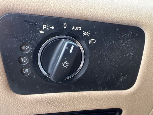 Used 2011 Mercedes-Benz CLS 550 image 24