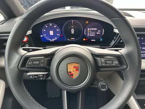 Used 2025 Porsche Macan Electric image 24