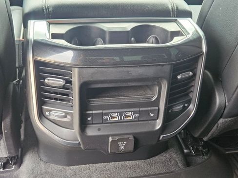 Used 2021 RAM 1500 Laramie AWD/4WD image 19