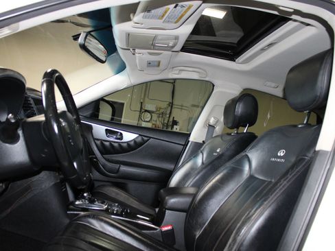 Used 2012 INFINITI FX35 2WD image 22