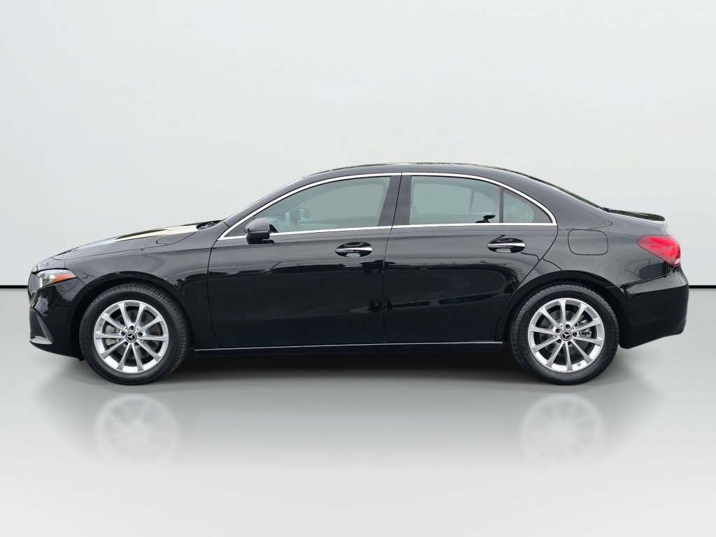Used 2019 Mercedes-Benz A 220 4MATIC image 2