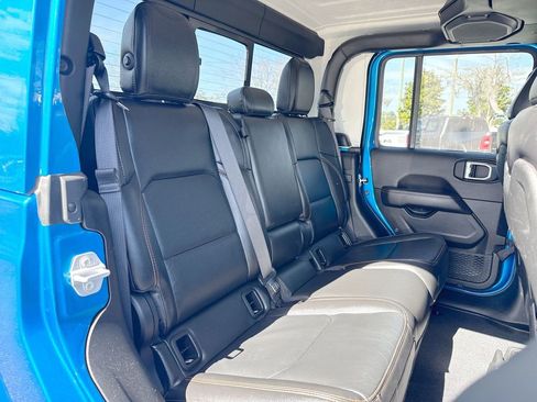 Used 2022 Jeep Gladiator Mojave w/ Trailer Tow Package image 23