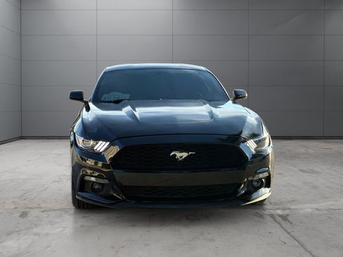 Used 2017 Ford Mustang Coupe RWD image 8