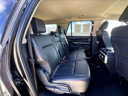 Used 2024 Ford Expedition Max XLT image 32