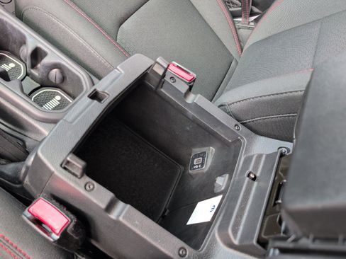 Used 2021 Jeep Wrangler Unlimited Rubicon image 22