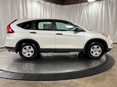 Used 2015 Honda CR-V LX image 9