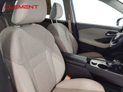 Used 2022 Nissan Rogue SV AWD/4WD image 45