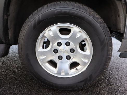 Used 2005 Chevrolet Avalanche Z71 w/ Sun And Sound Package AWD/4WD image 44