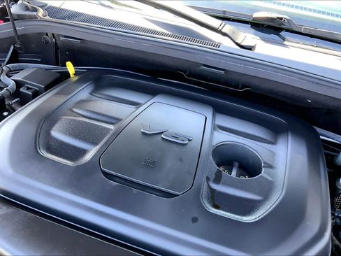 Used 2019 Jeep Grand Cherokee Overland AWD/4WD image 30