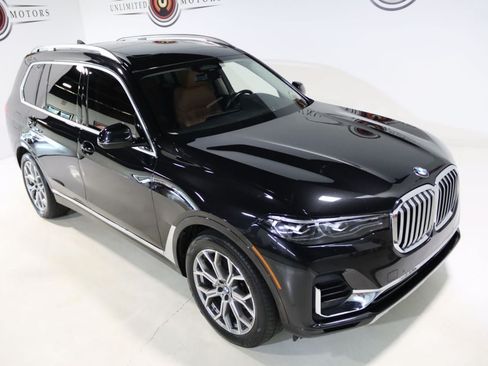 Used 2022 BMW X7 xDrive40i w/ Executive Package AWD/4WD image 8
