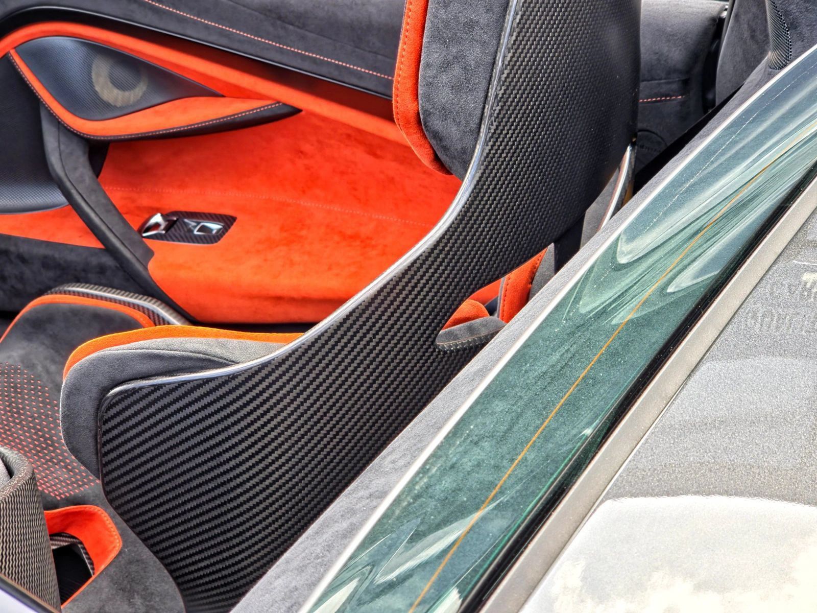 Used 2022 McLaren 765LT RWD image 48