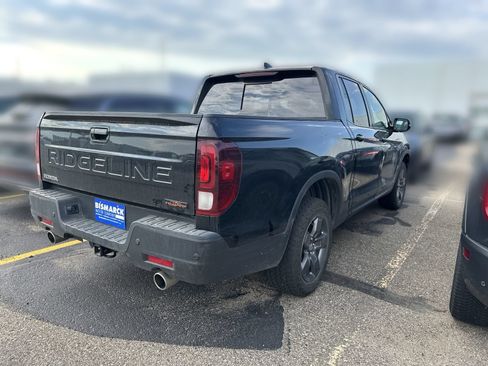Used 2024 Honda Ridgeline TrailSport image 3