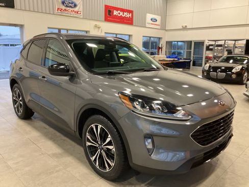 Certified 2021 Ford Escape SEL w/ SEL Stealth AWD Package image 3