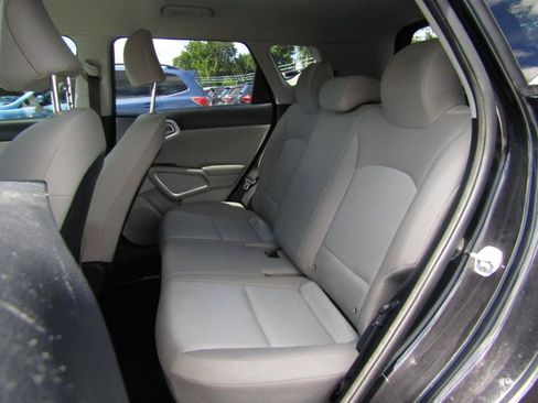 Used 2020 Kia Soul LX FWD image 18