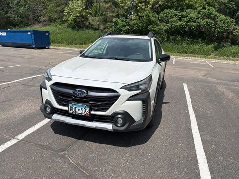 Used 2023 Subaru Outback Limited AWD/4WD image 6