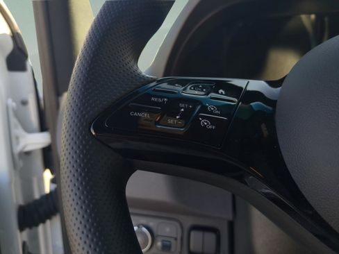 New 2025 Mercedes-Benz Sprinter 2500 image 17