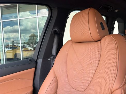 Used 2024 BMW X5 xDrive40i w/ M Sport Package AWD/4WD image 24