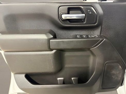 Used 2024 GMC Sierra 2500 Pro w/ Convenience Package image 7