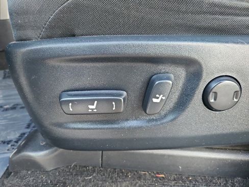 Used 2021 Toyota 4Runner SR5 image 12