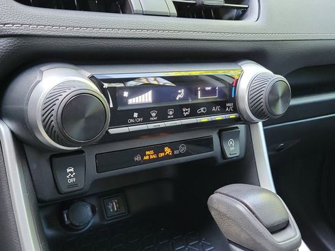 Used 2023 Toyota RAV4 LE image 26